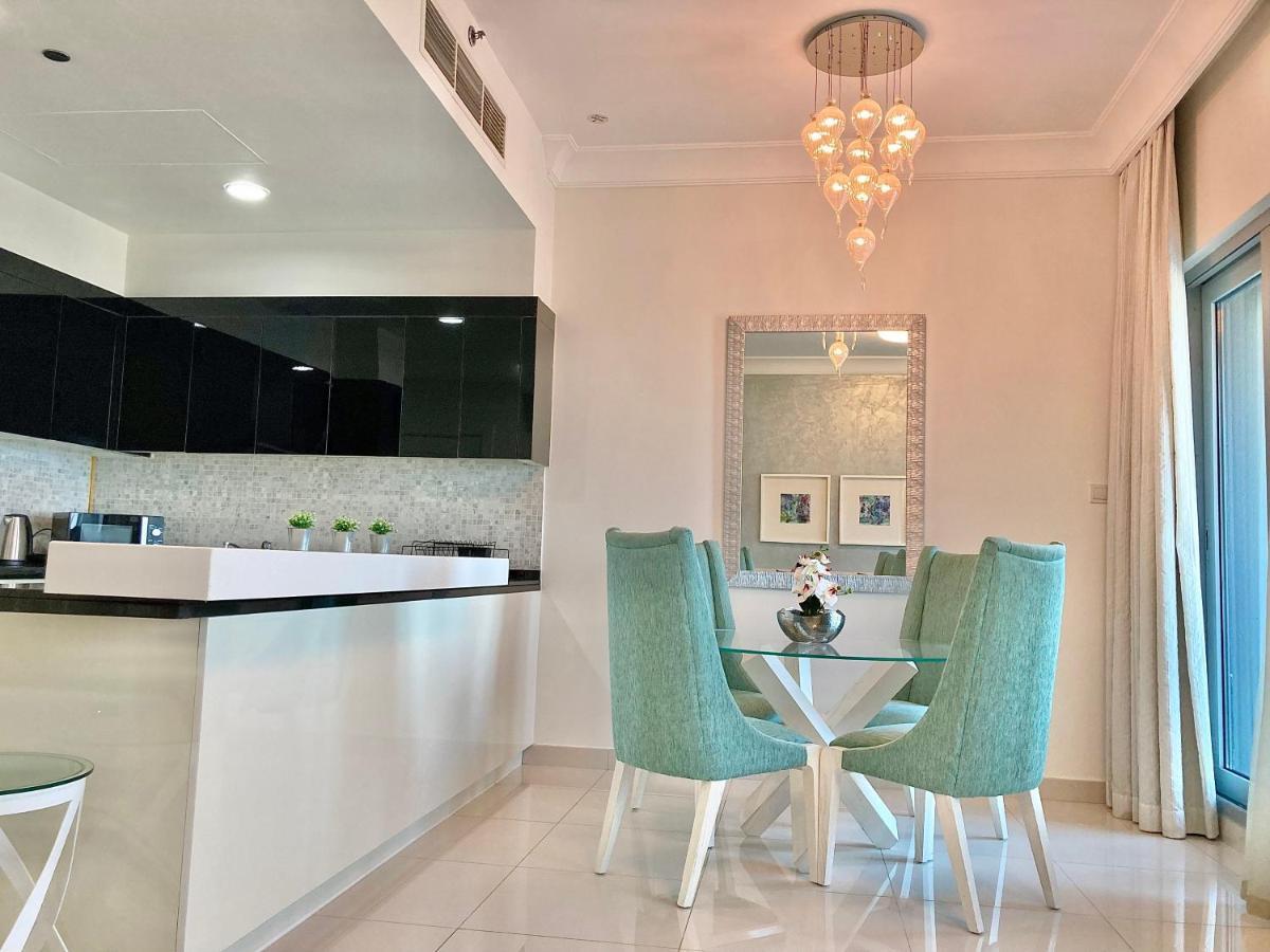 Superhost - High-rise Chic Apt With Incredible Skyline Views Daire
