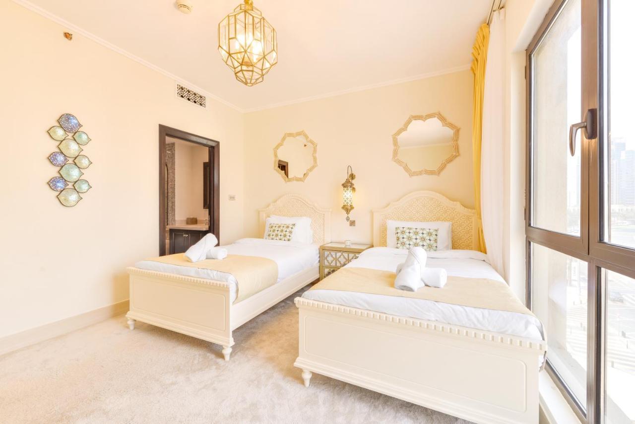 Ultra Luxury Downtown - Full Burj Khalifa View - 5 Min Walk To Mall! *