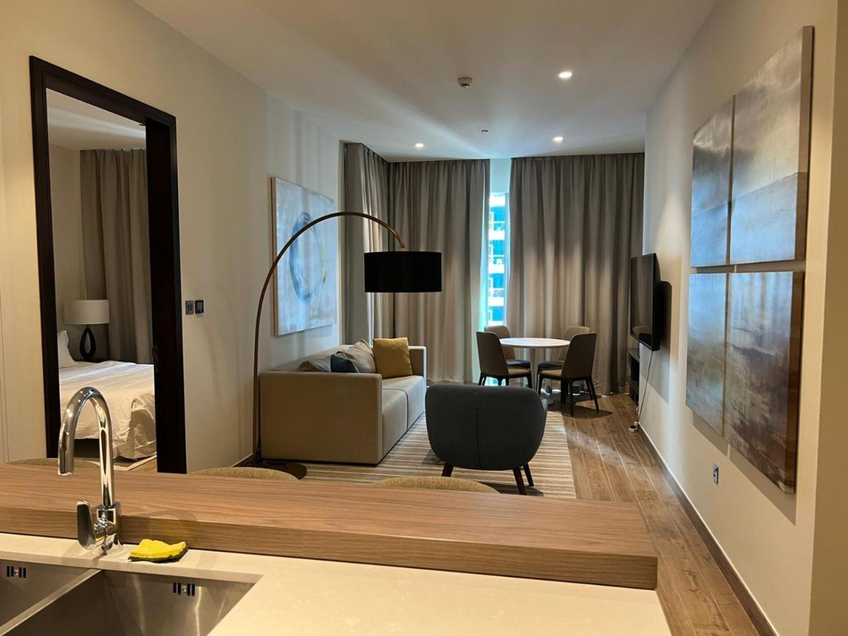 Jumeirah Living Flat Marina Gate * Dubai