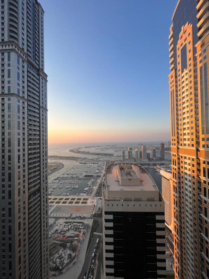 Apartment Two Continents Holiday Homes - Arabian Nights With Sea Views - Free Airport Pick-up Over 5 Nights Dubai