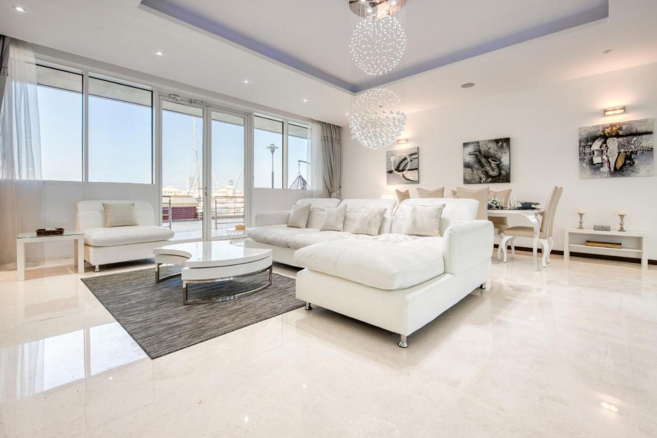 Tiara Ruby, Palm Jumeirah - Mint Apartment *