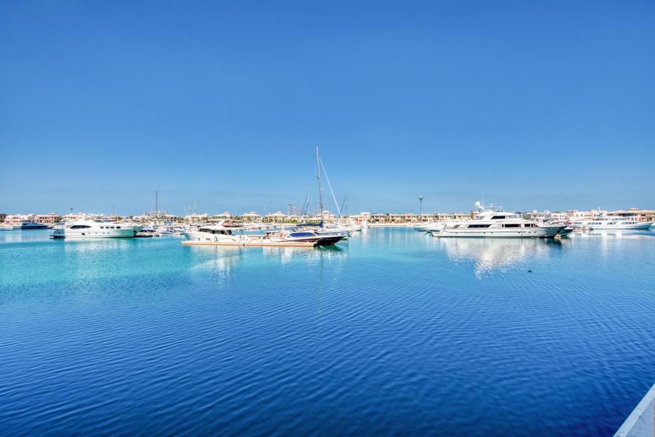 Tiara Ruby, Palm Jumeirah - Mint Apartment