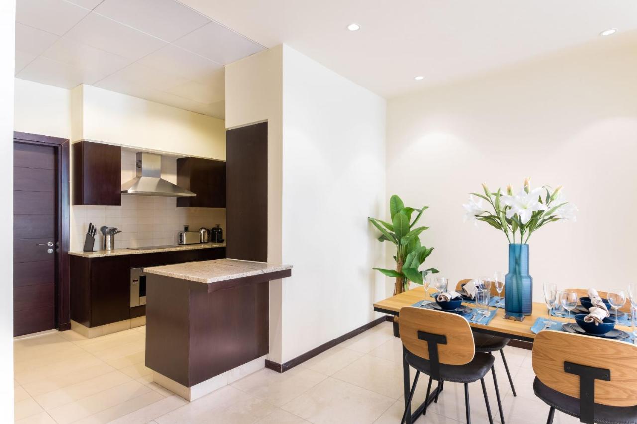 Tiara Residences, Palm Jumeirah - Mint Apartment Dubai