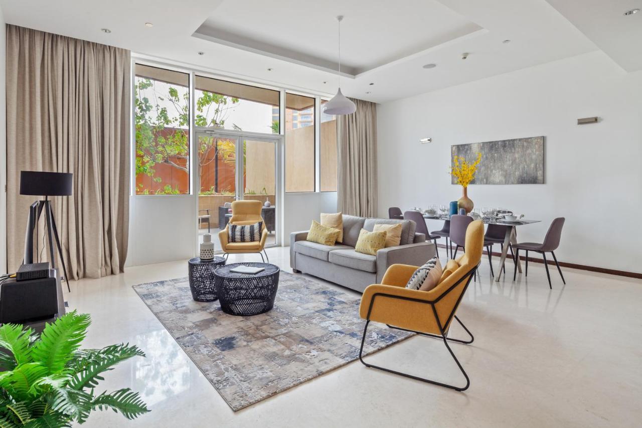 Tiara Residences, Palm Jumeirah - Mint Apartment Dubai