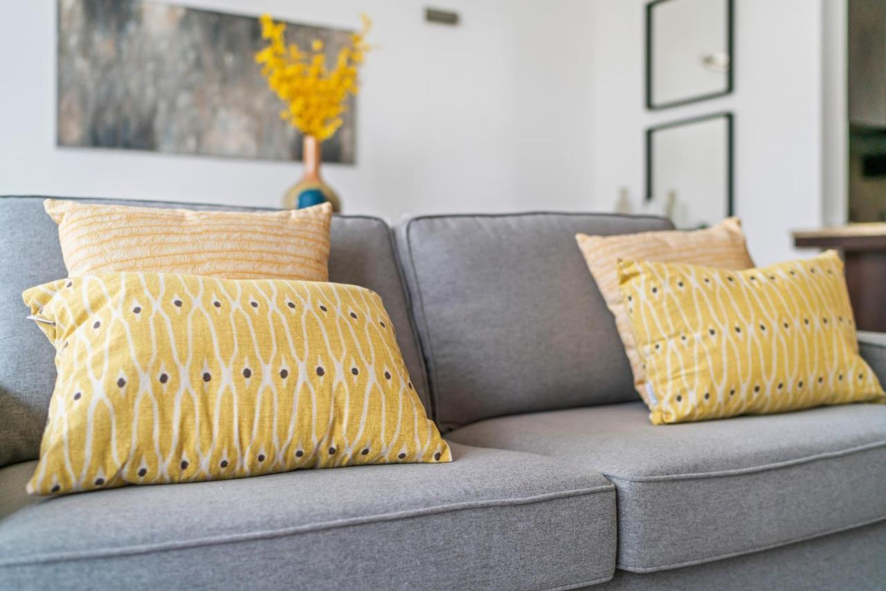 Tiara Residences, Palm Jumeirah - Mint Apartment Dubai