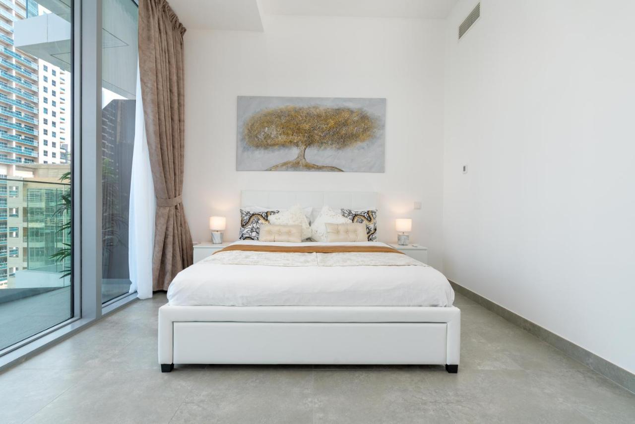 Apartment Vacay Lettings - Waterfront Luxury With Full Marina View Dubai