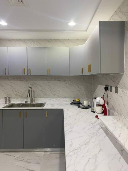 Deal!!! Brand New 1 Bed In The Heart Of Marina Dubai