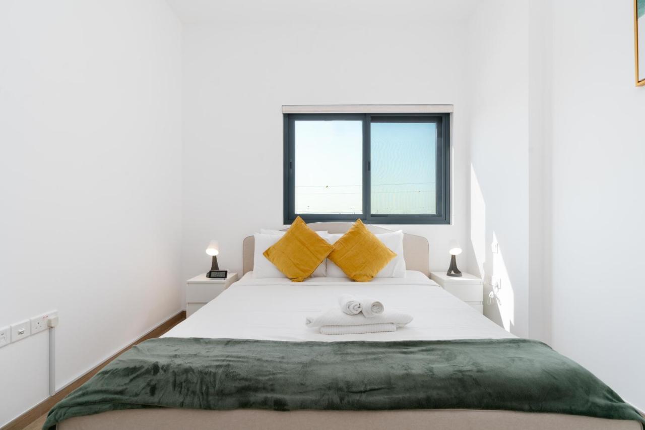 Lux Bnb Nook -2 I City Views Apartment *