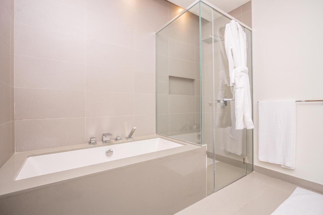 Dhh - Opposite To Walk Mall - 3 Beds With Maids *