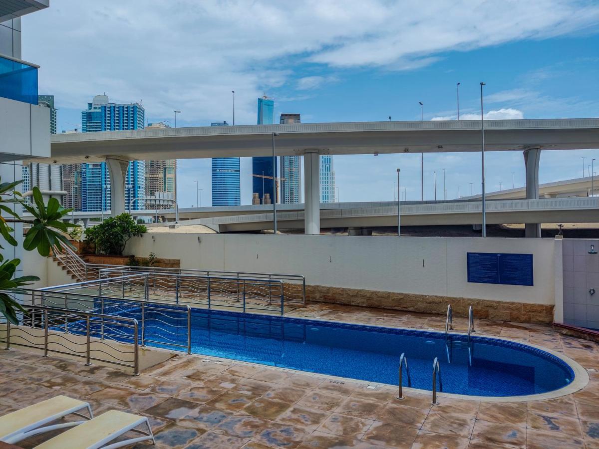 Apartment Higuests Dubai
