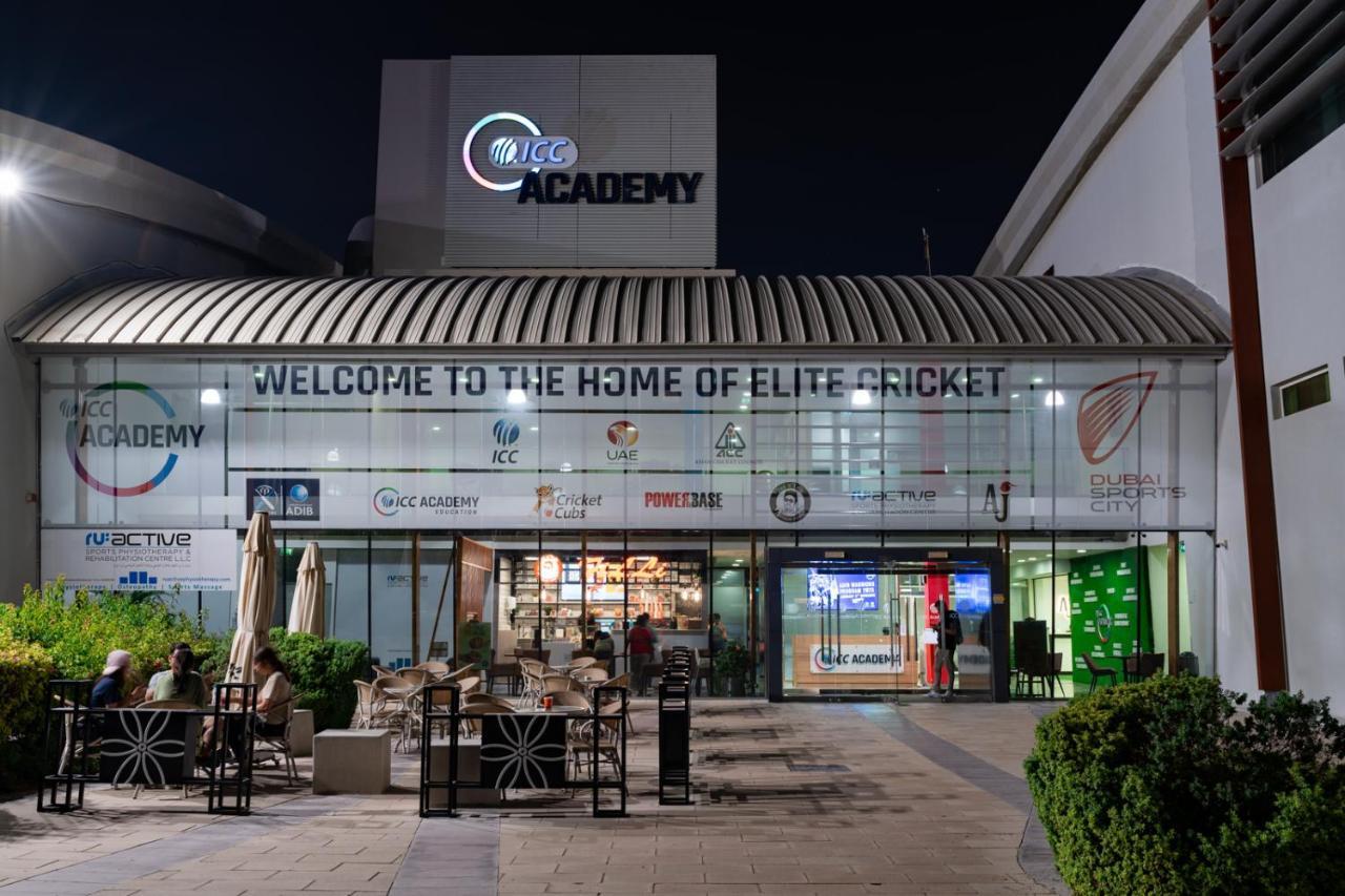 Emirates Sports Hotel, Sports Dubai