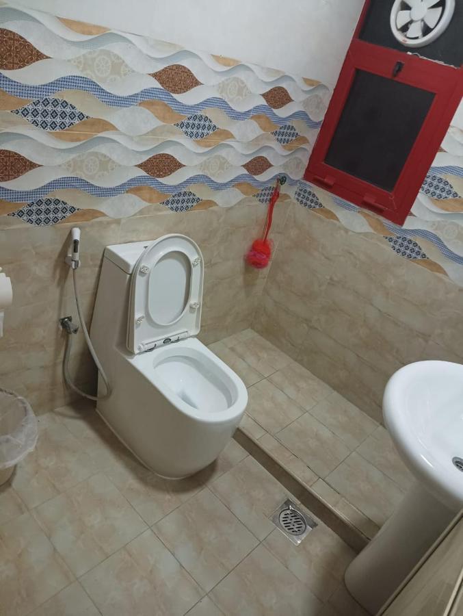 Moon Backpackers , Al Rigga , Partition For Couples And For Singles * Dubai