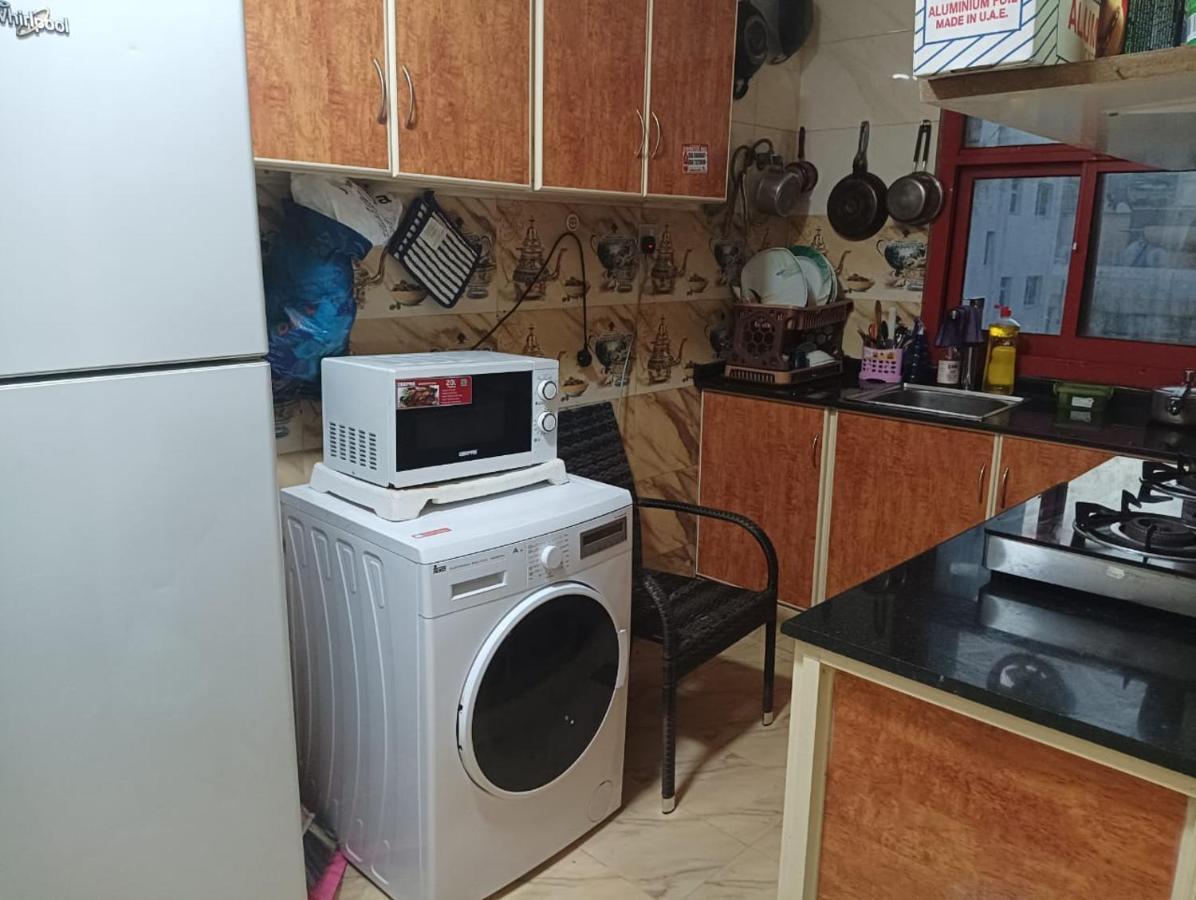 Moon Backpackers , Al Rigga , Partition For Couples And For Singles *