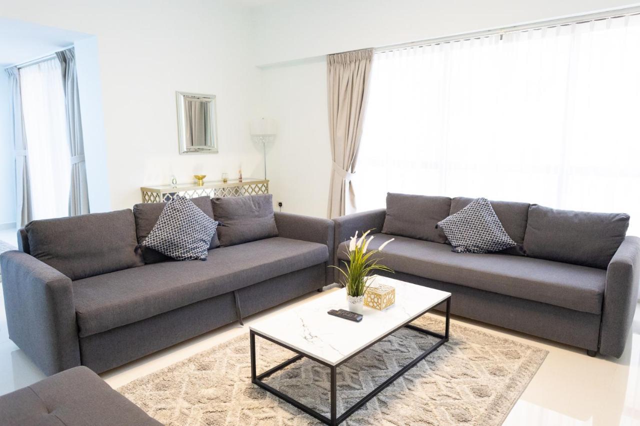 Happy Season - Jbr Apartments, Beach Front, Top Furnished *