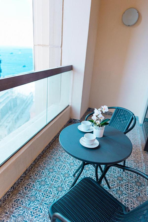 Happy Season - Jbr Apartments, Beach Front, Top Furnished Apartment *