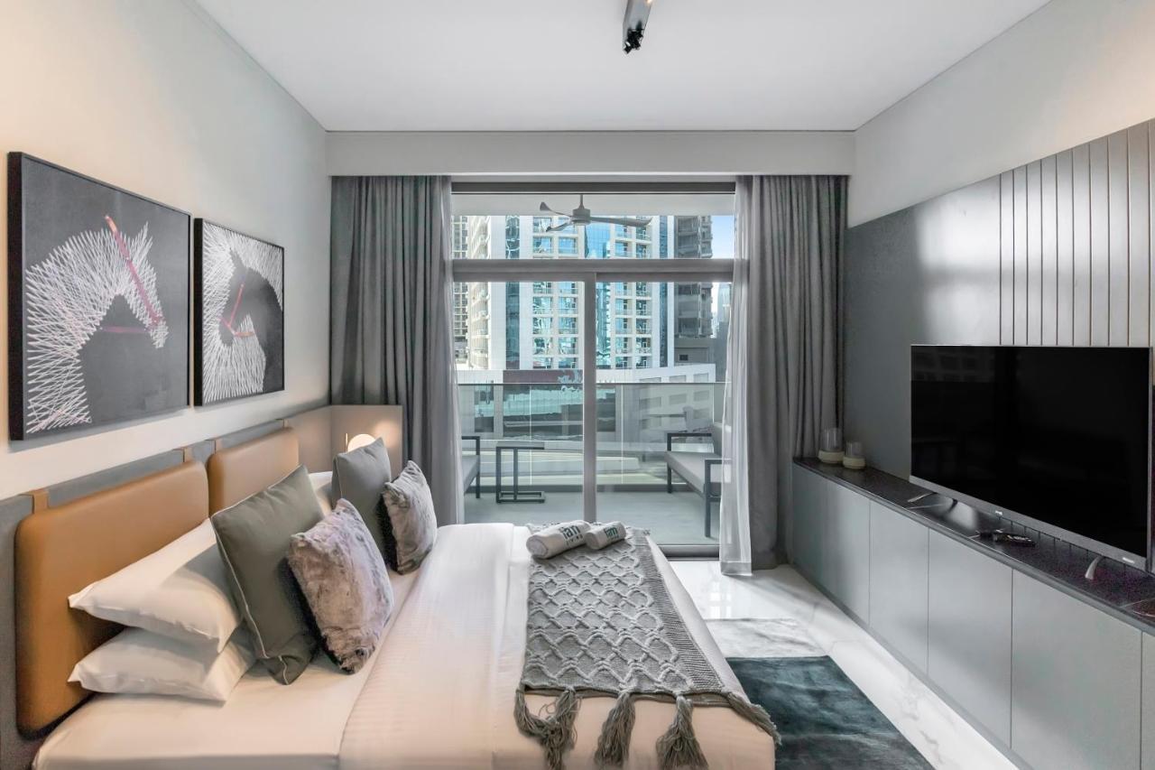 Fam Living - Mag318 - Business Bay Dubai