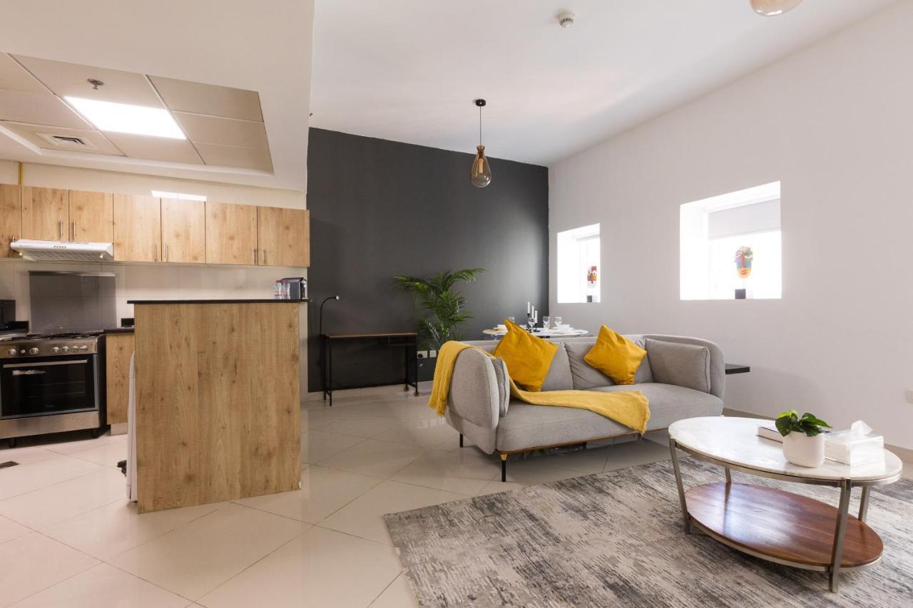 Casa de férias Enticing Space With Marina View Near The Beach!