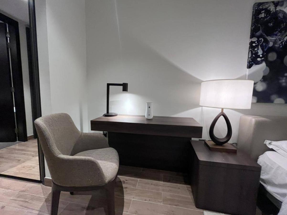 Jumeirah Living Flat Marina Gate Apartment Dubai