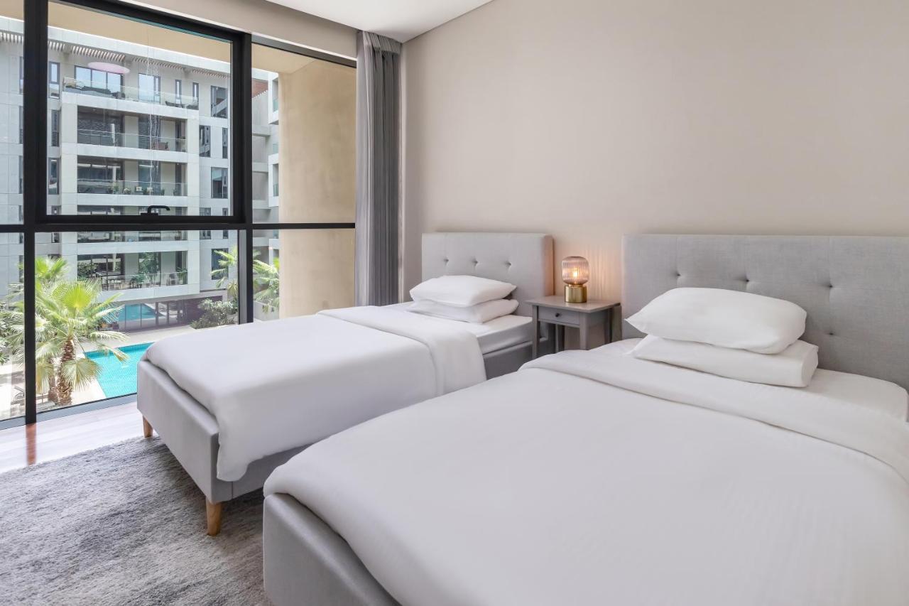 Apartment Fam Living - Walk - Luxe Interiors *
