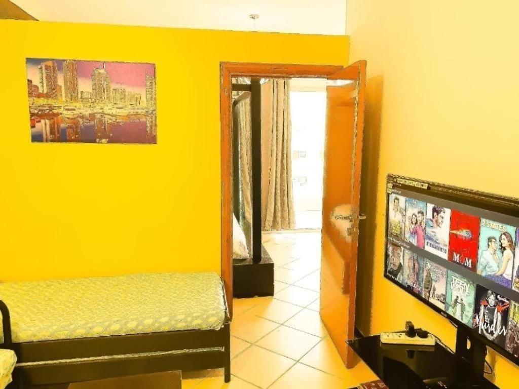 Royal Manor- Marina Diamond 2 Apartment Dubai
