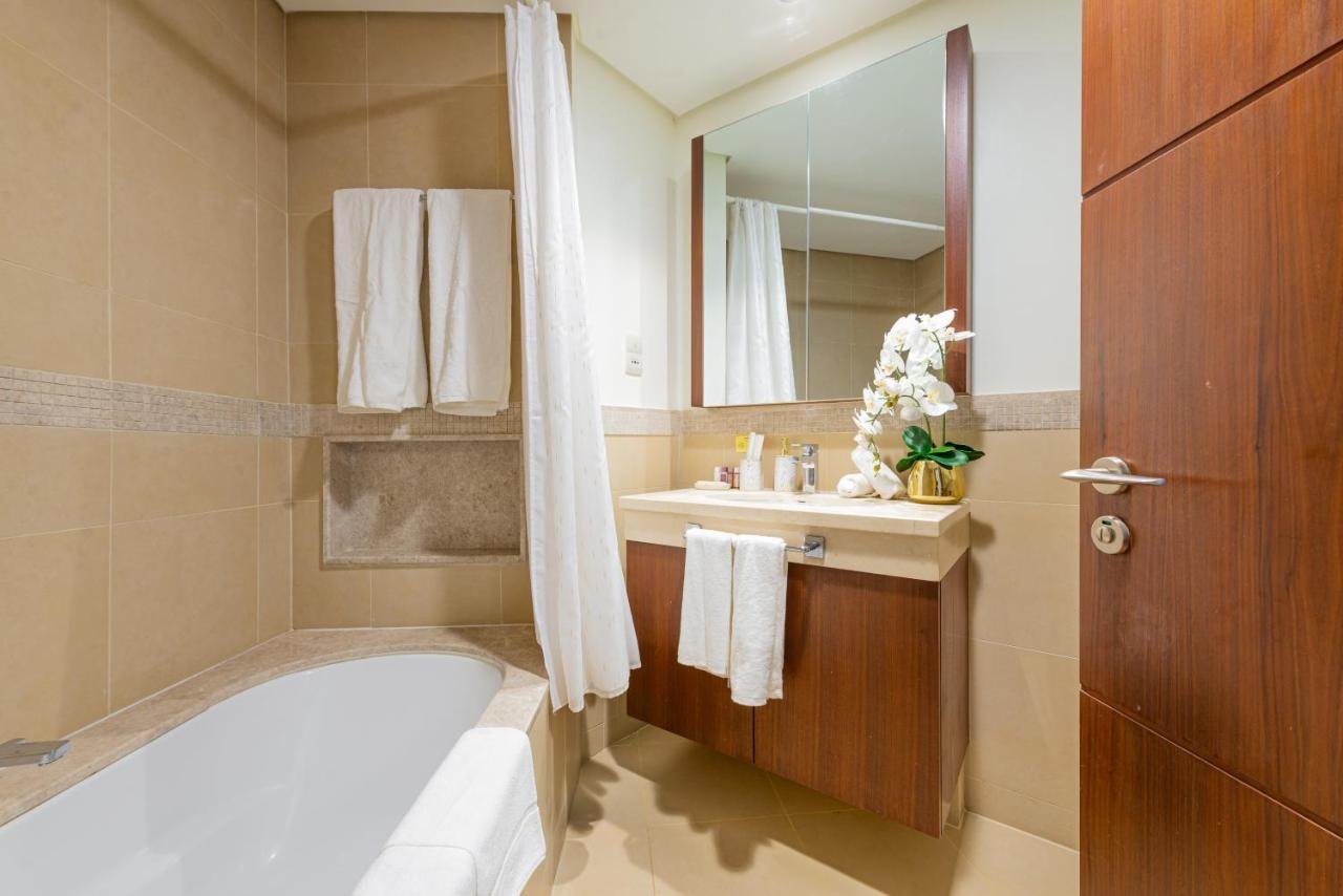 First Class 2br With Full Skyline & Sea View * Dubai