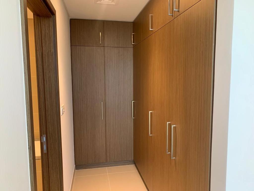 52-42 Marina Dubai