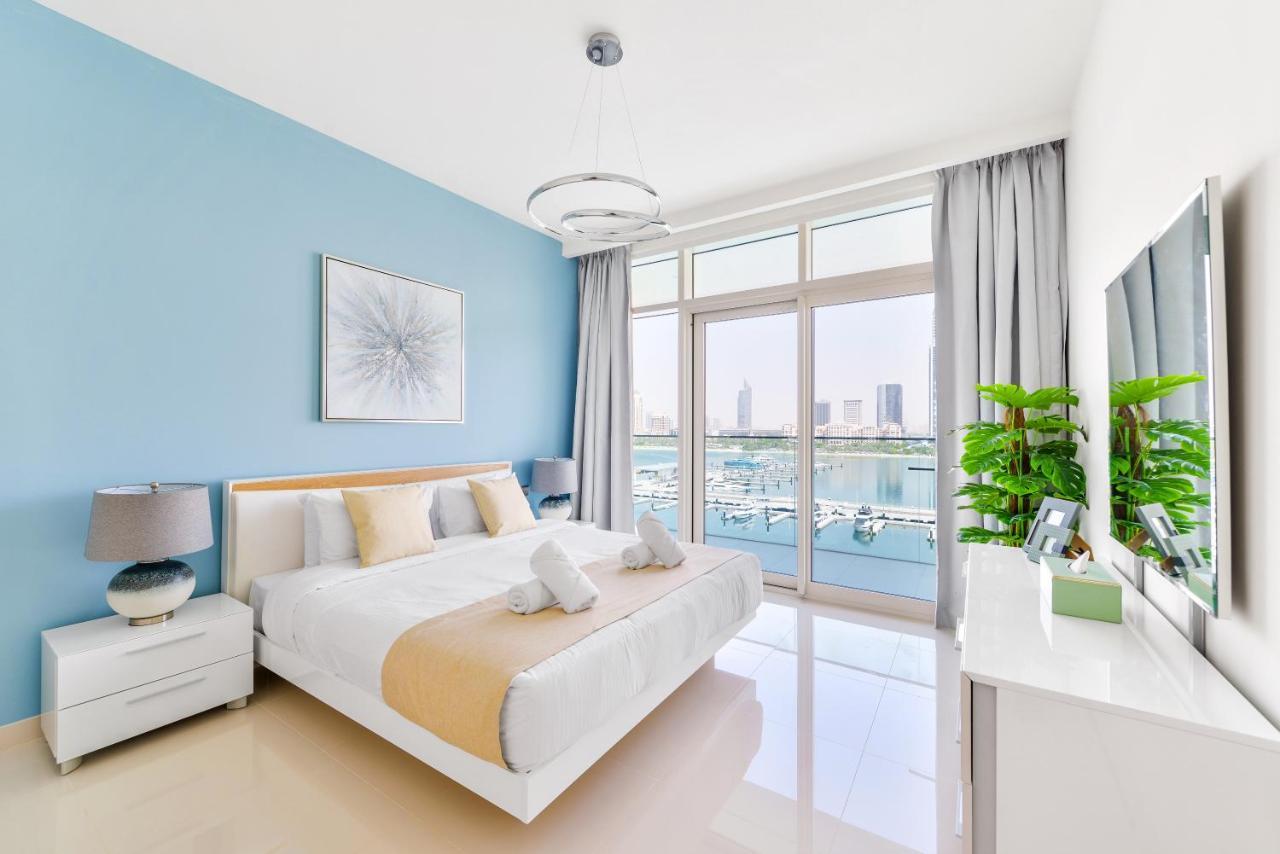 Ultra Luxury Emaar Beachfront - Private And Pool Apartment Dubai