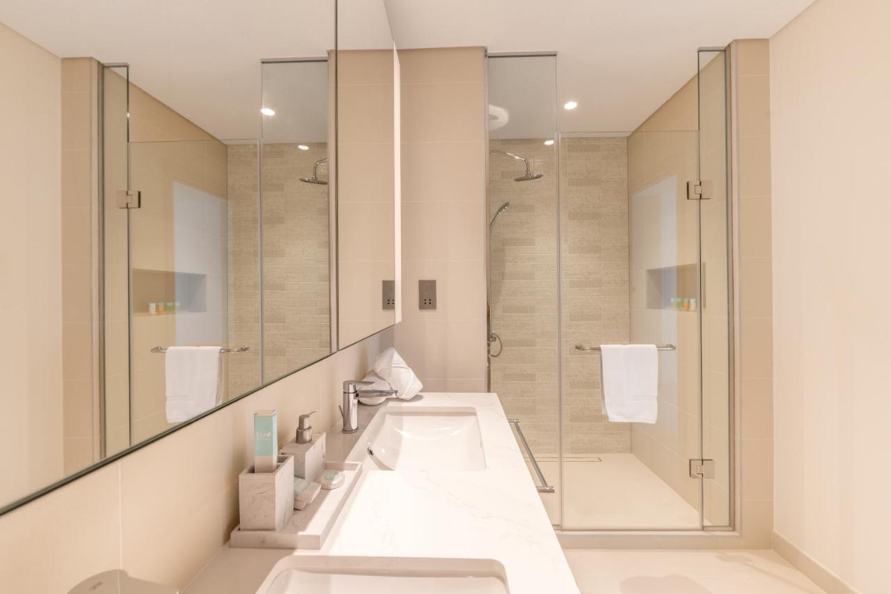 Ultra Luxury Emaar Beachfront - Private And Pool