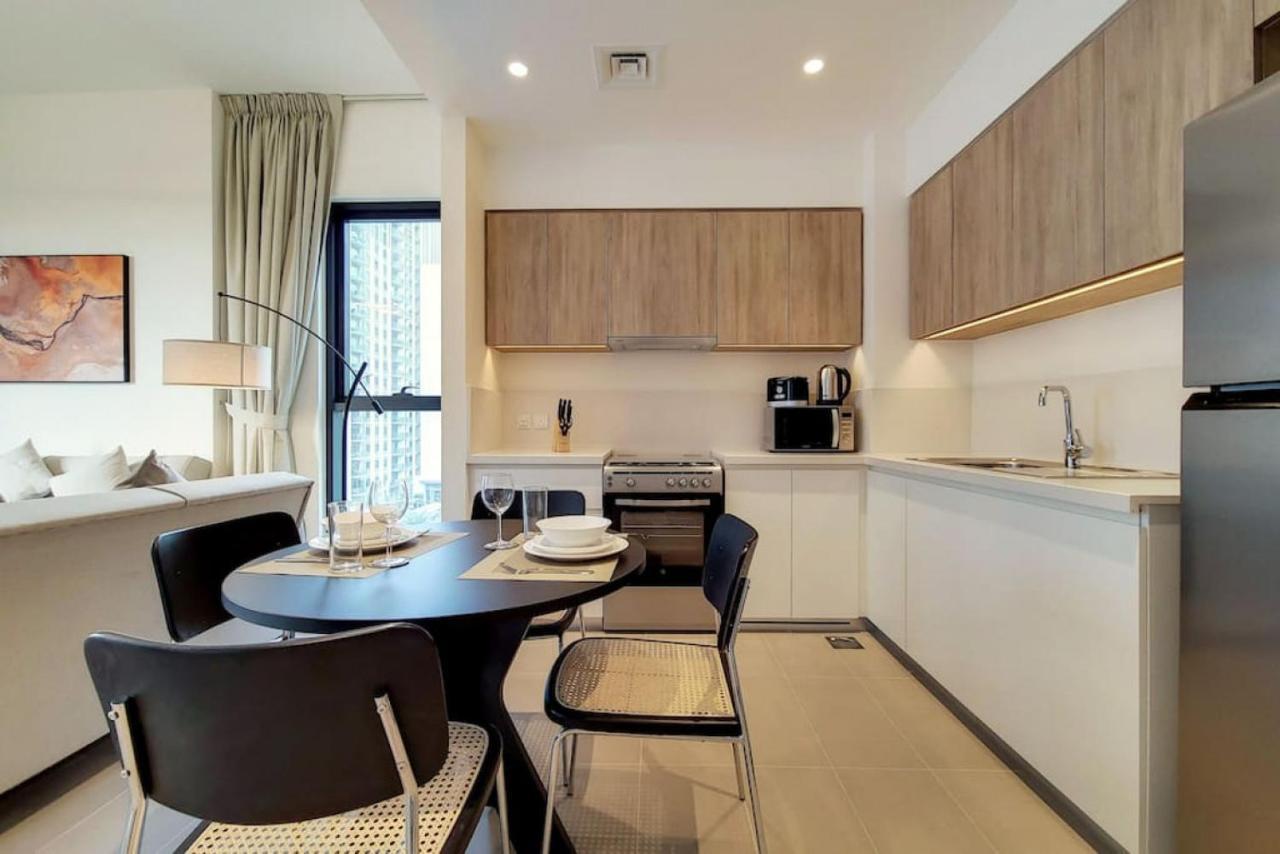 Park Ridge Executive Residences 2 - Trendy One Bedroom *