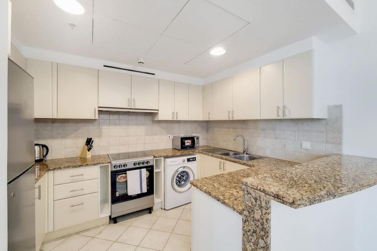 Al Murjan, Marina - Trendy Two Bedroom Apartment *