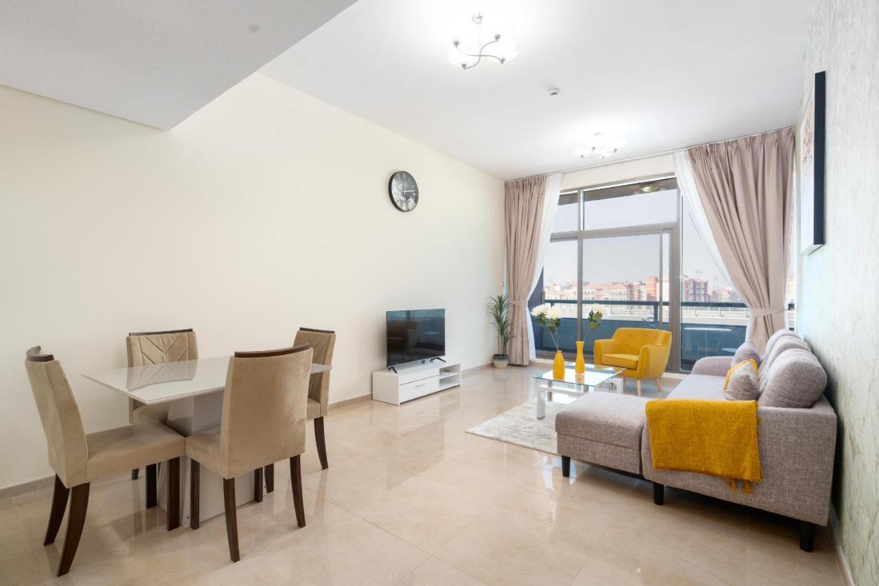 Daire 403, Avenue Residences 1