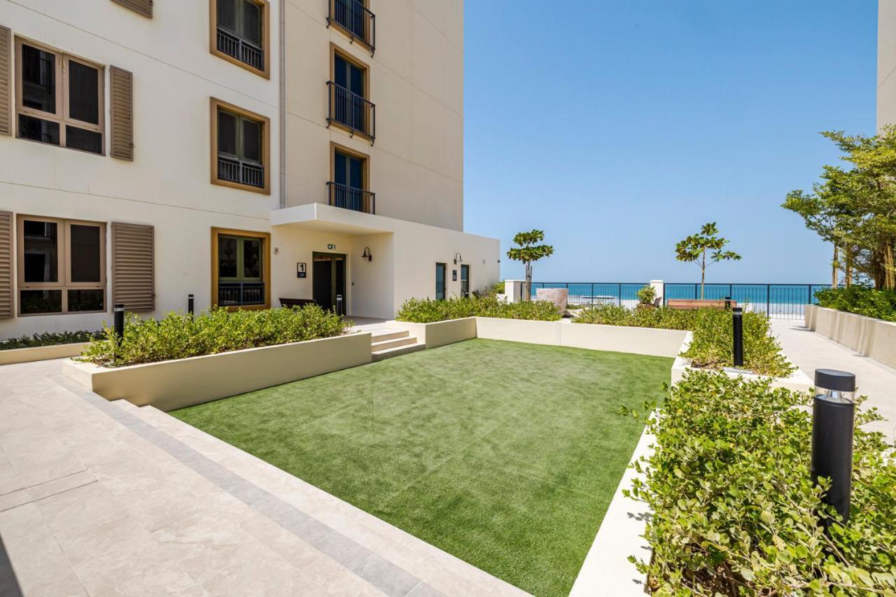 2br With Full Sea View Le Pont B3 La Apartment