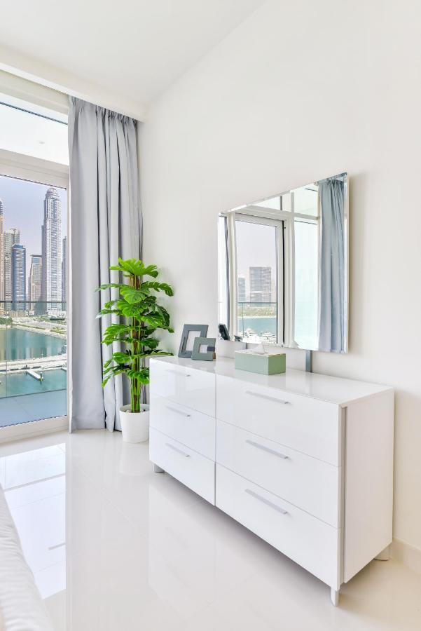Ultra Luxury Emaar Beachfront - Private And Pool