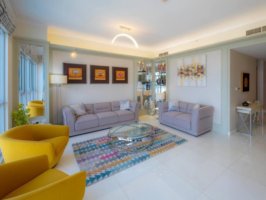 First Class 3br With Full Burj Khalifa And Fountain View Dubai