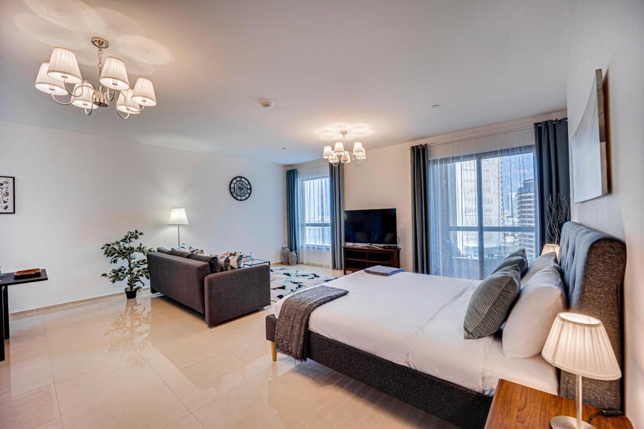 Big Sea View In Jbr Apartment