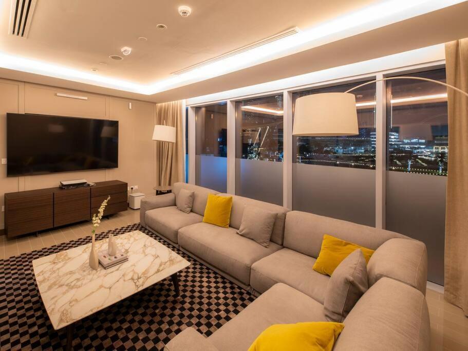 First Class Penthouse With Full Burj Khalifa And Fountain View Apartment Dubai