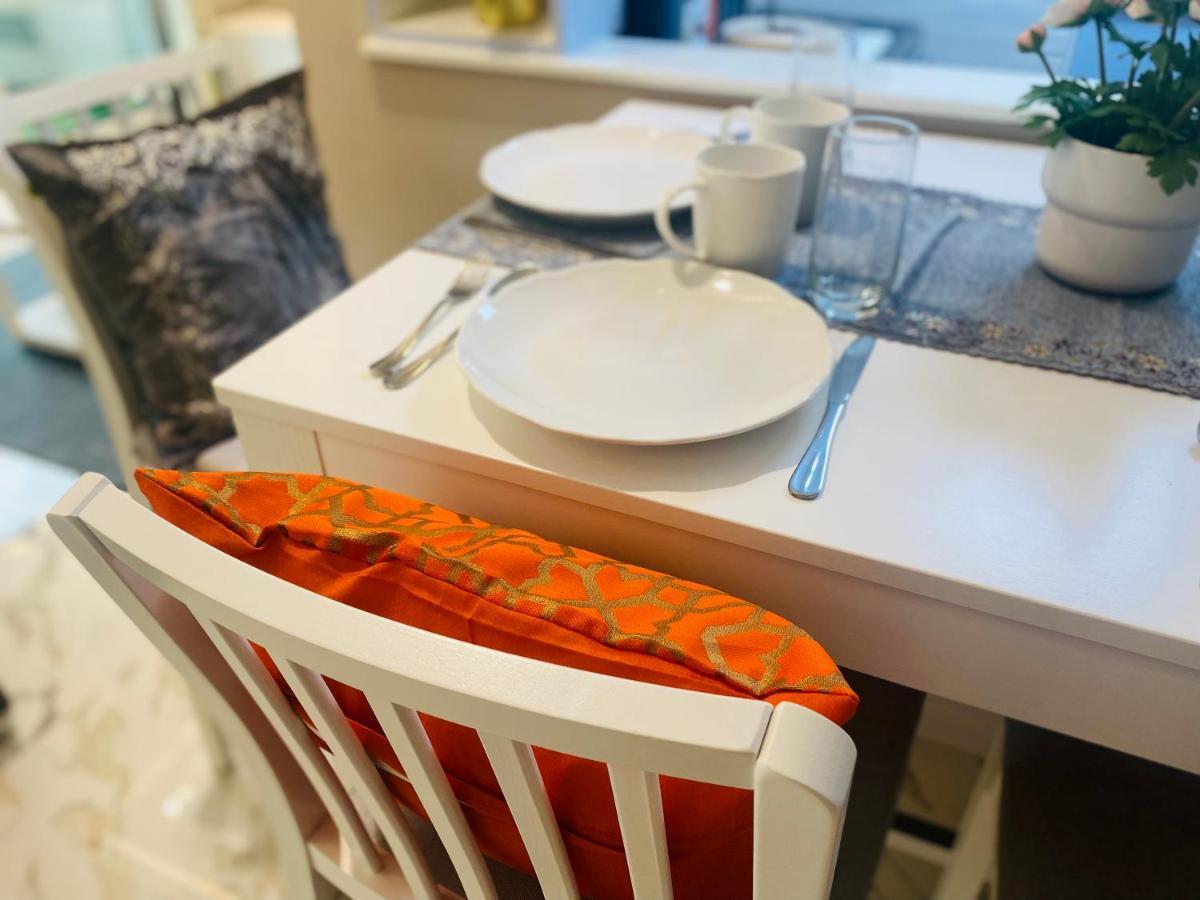 Manchester Regency - 2br In Marina Apartment Dubai