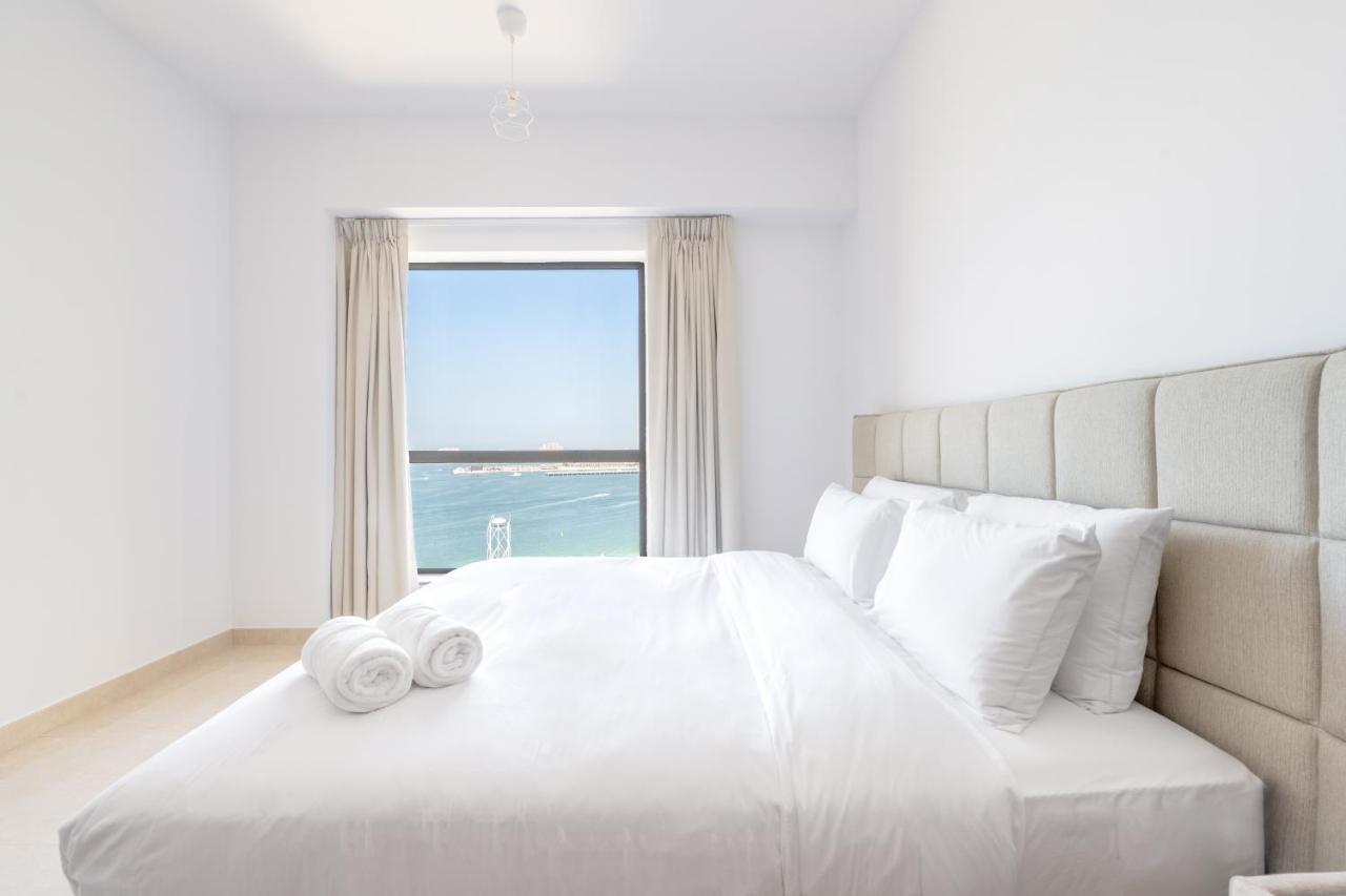 Apartment Deluxe Retreat In Jbr - Million Dollar View - Balcony