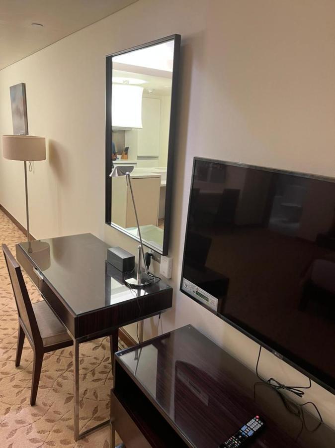 Apartment Address Mall Fashion Avenue 17 Floor *