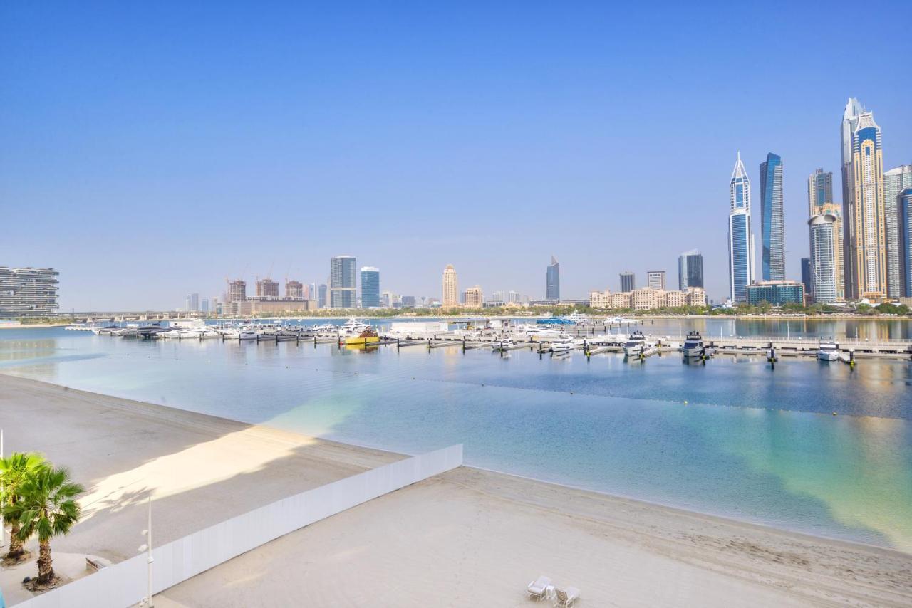 Ultra Luxury Emaar Beachfront - Private And Pool Apartment