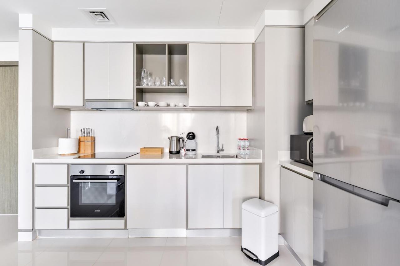 Ultra Luxury Emaar Beachfront - Private And Pool Apartment *