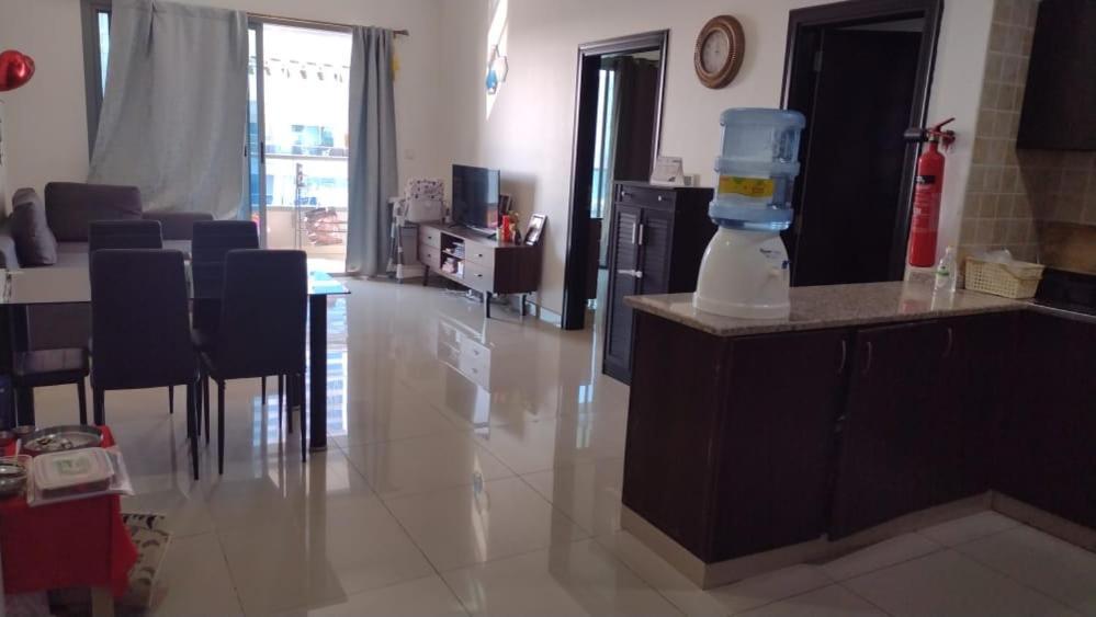 Zarooni Marina Pansiyon Dubai
