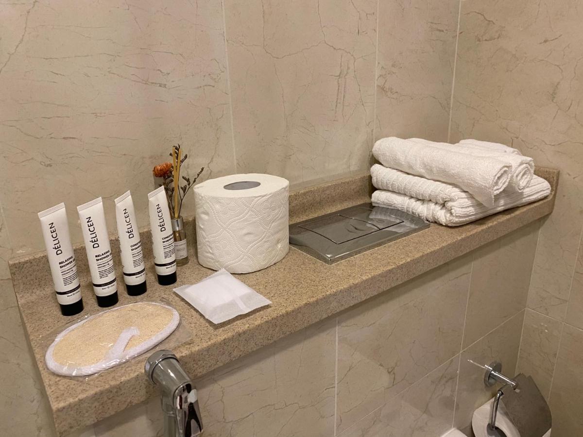 Stylish 2 Bdr In Marina & Beach Access Available Apartamento Dubai