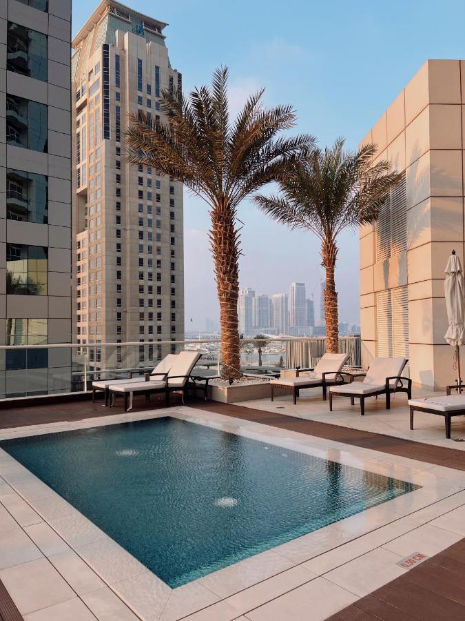Stylish 2 Bdr In Marina & Beach Access Available Apartamento