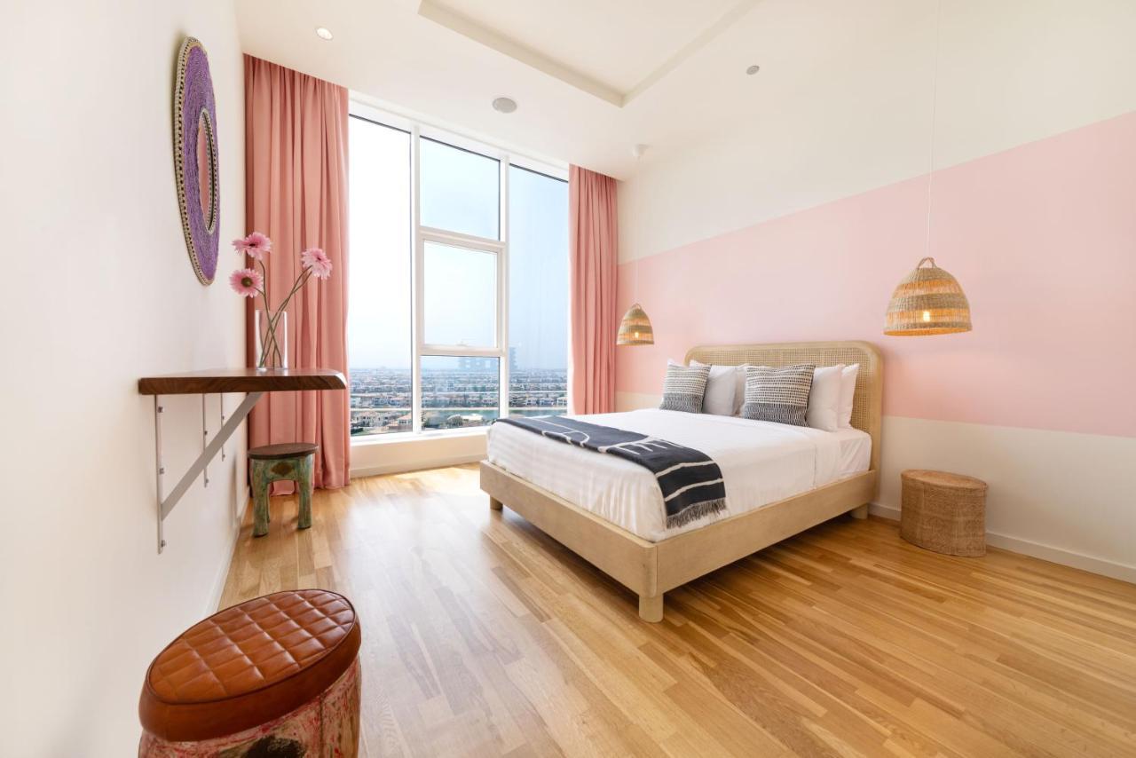 Maison Privee - Palm Jumeirah Luxury Apt W Access To Exclusive Beach, Pool, And Gym
