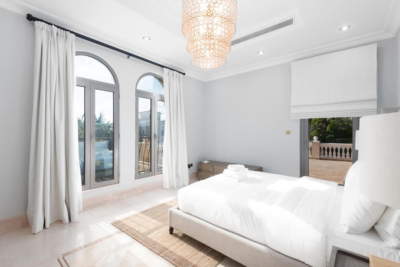 Maison Privee - Palm Jumeirah Front Xl With Private Pool * Dubai