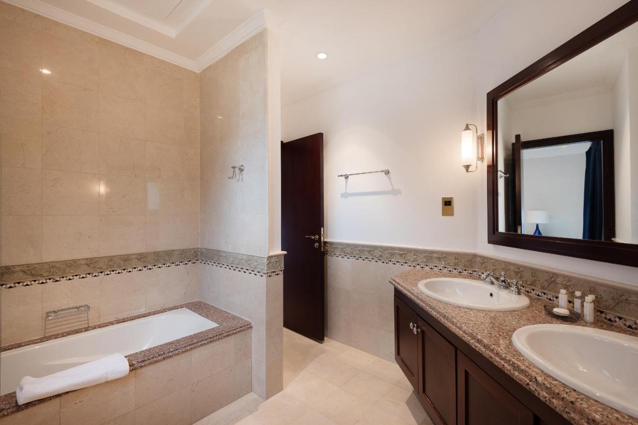 Maison Privee - Palm Jumeirah Front Xl With Private Pool *