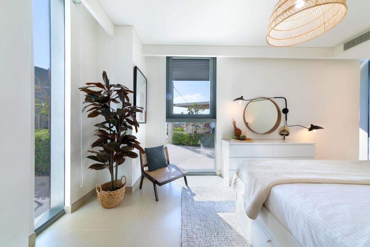 Maison Privee - 2br With Exclusive Sea Views In 5242 Marina Dubai