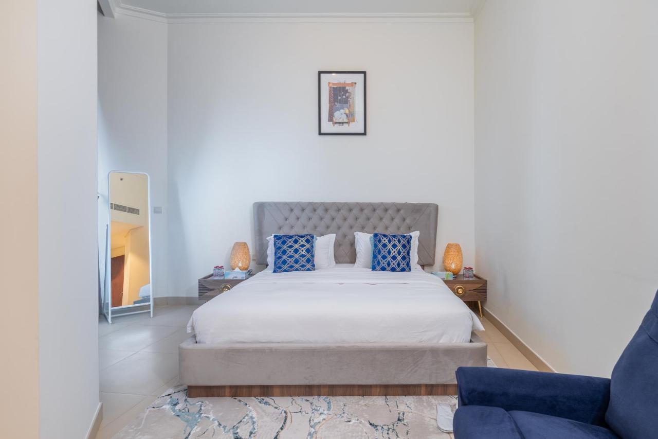 Trinity Holiday Homes - Burj Vista Downtown *
