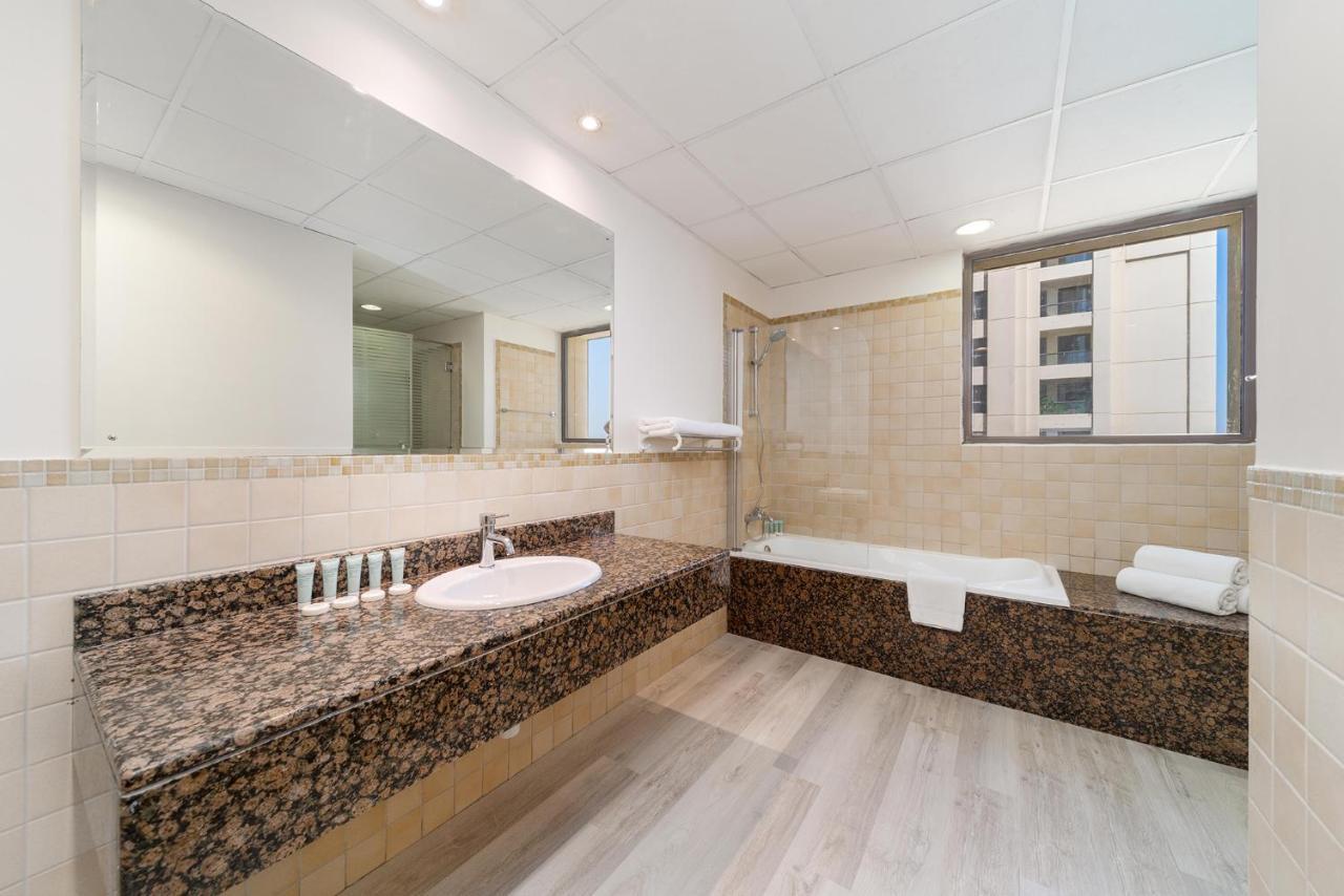 Spacious 7-bedroom Serviced On Jbr Walk Dubai